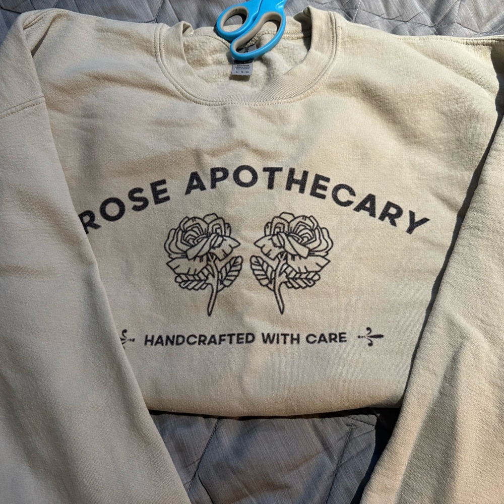 Rose apothecary (Schitt’s Creek) sand colour crew neck. Never worn, like new!
